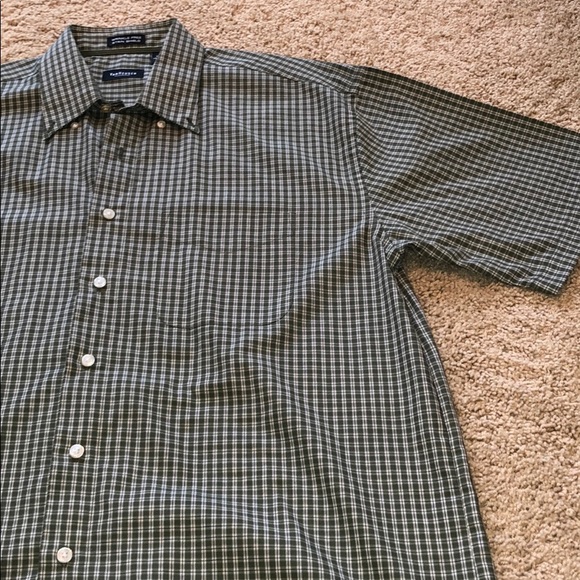 Van Heusen Button down L - Picture 2 of 4
